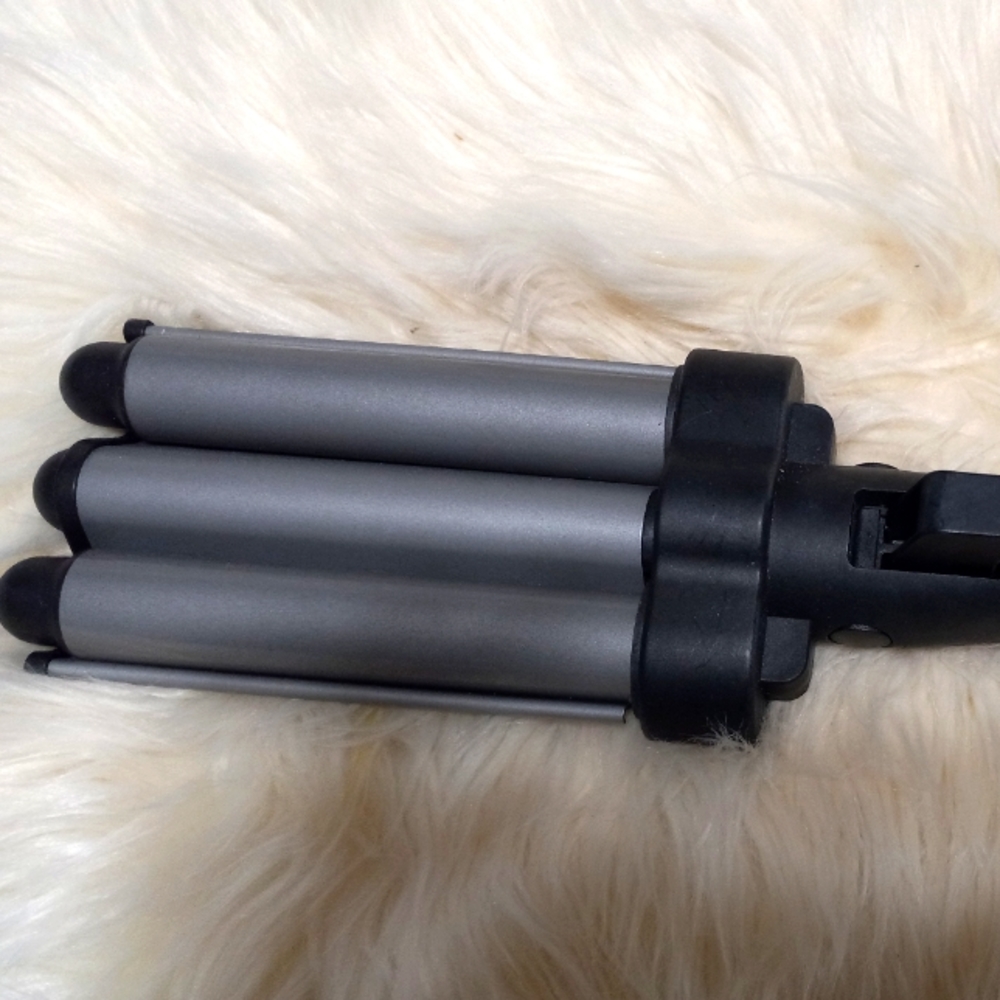 Revlon Triple Barrel Wave Wand - Picture 2 of 4